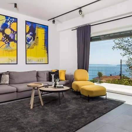 Casa Mills Villa Poljane