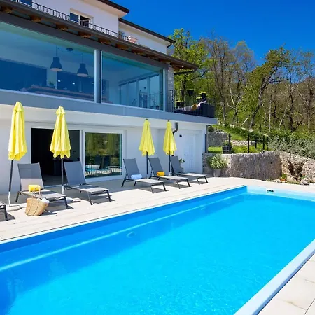 Villa Casa Mills Poljane