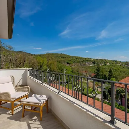 Casa Mills Poljane