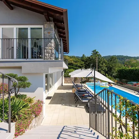 Villa Casa Mills - Luxury House Near Opatija Poljane