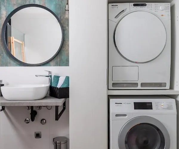 Casa Mills Vilă Poljane